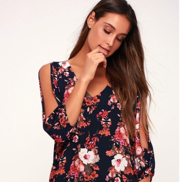 Lulu’s Floral Dress w/ Arm Slits - Picture 2 of 7